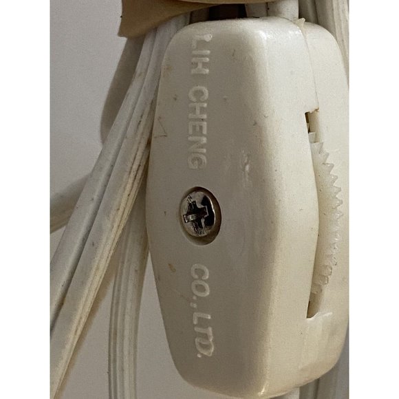 Lighted Porcelain Ceramic Nativity Scene Mary And Baby Jesus w Animals Vintage - Picture 13 of 16